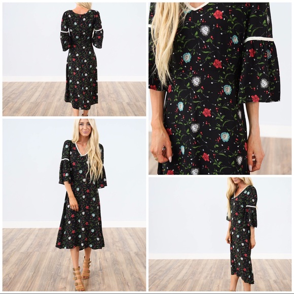 Black blue green red floral bell sleeve dress. - Picture 8 of 8